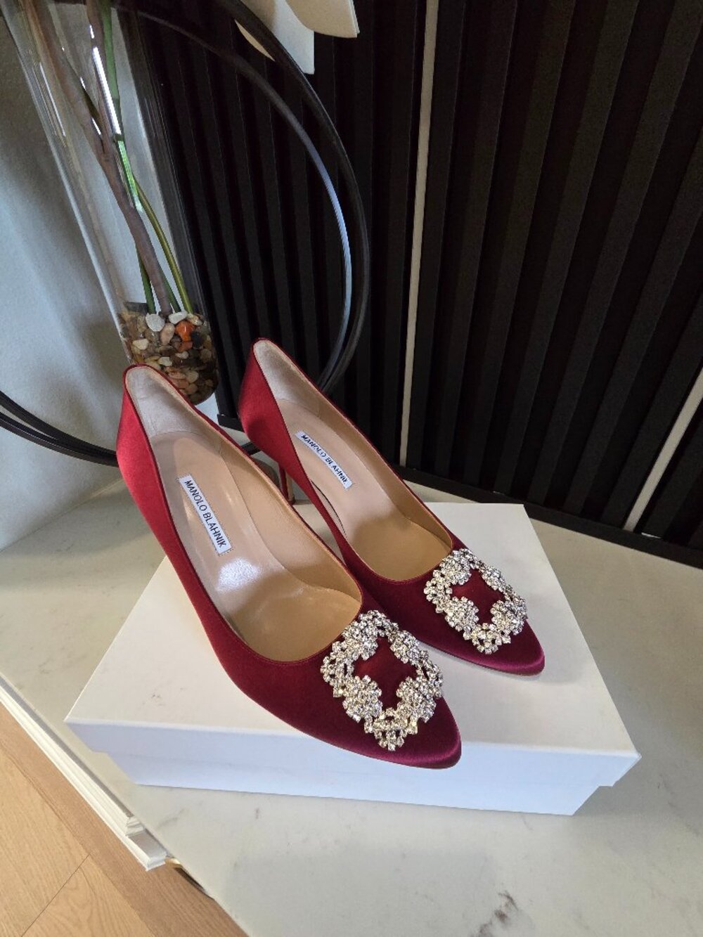 NEW Manolo Blahnik Pump Size 40